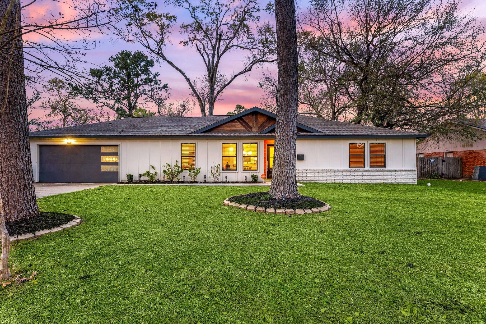 10426 Knoboak Drive  Houston TX 77043 photo