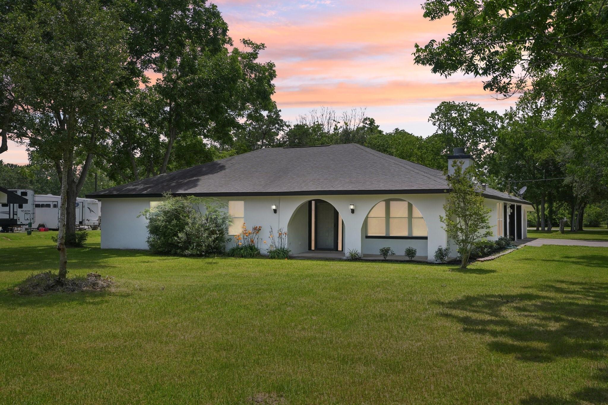 Property Photo: 8412 Avenue L TX 77510