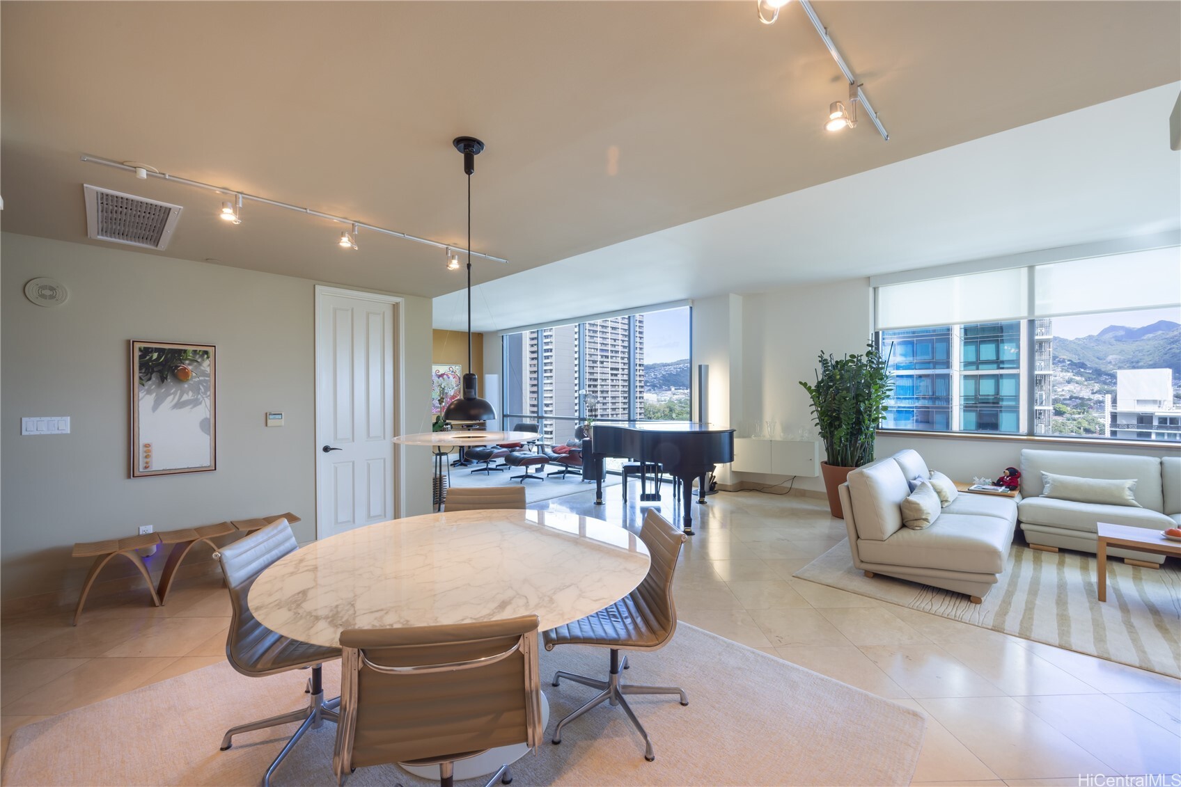 1199 Bishop Street 15A,15B  Honolulu HI 96813 photo