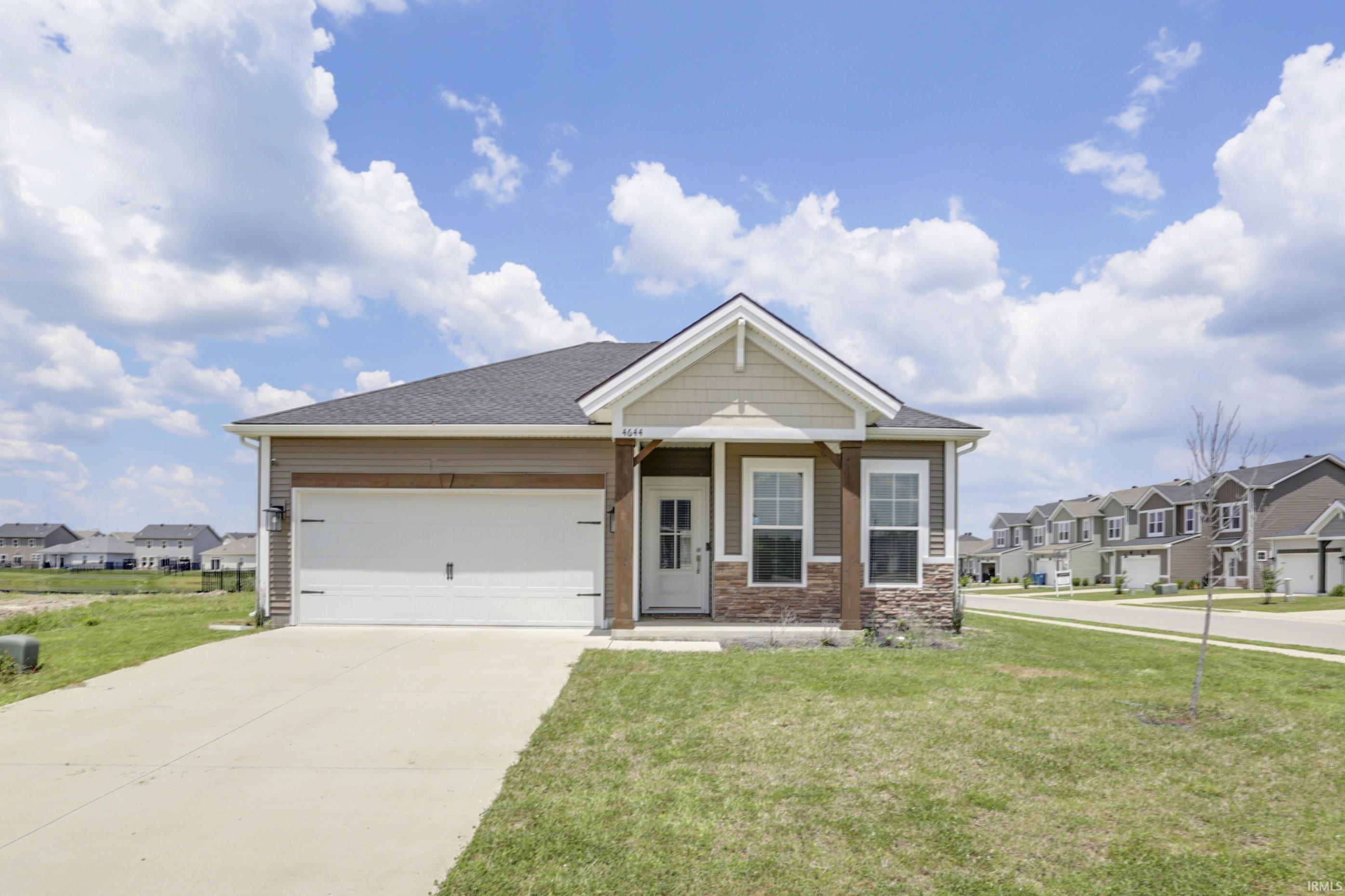 Property Photo: 4644 Chelmsford Drive IN 47630