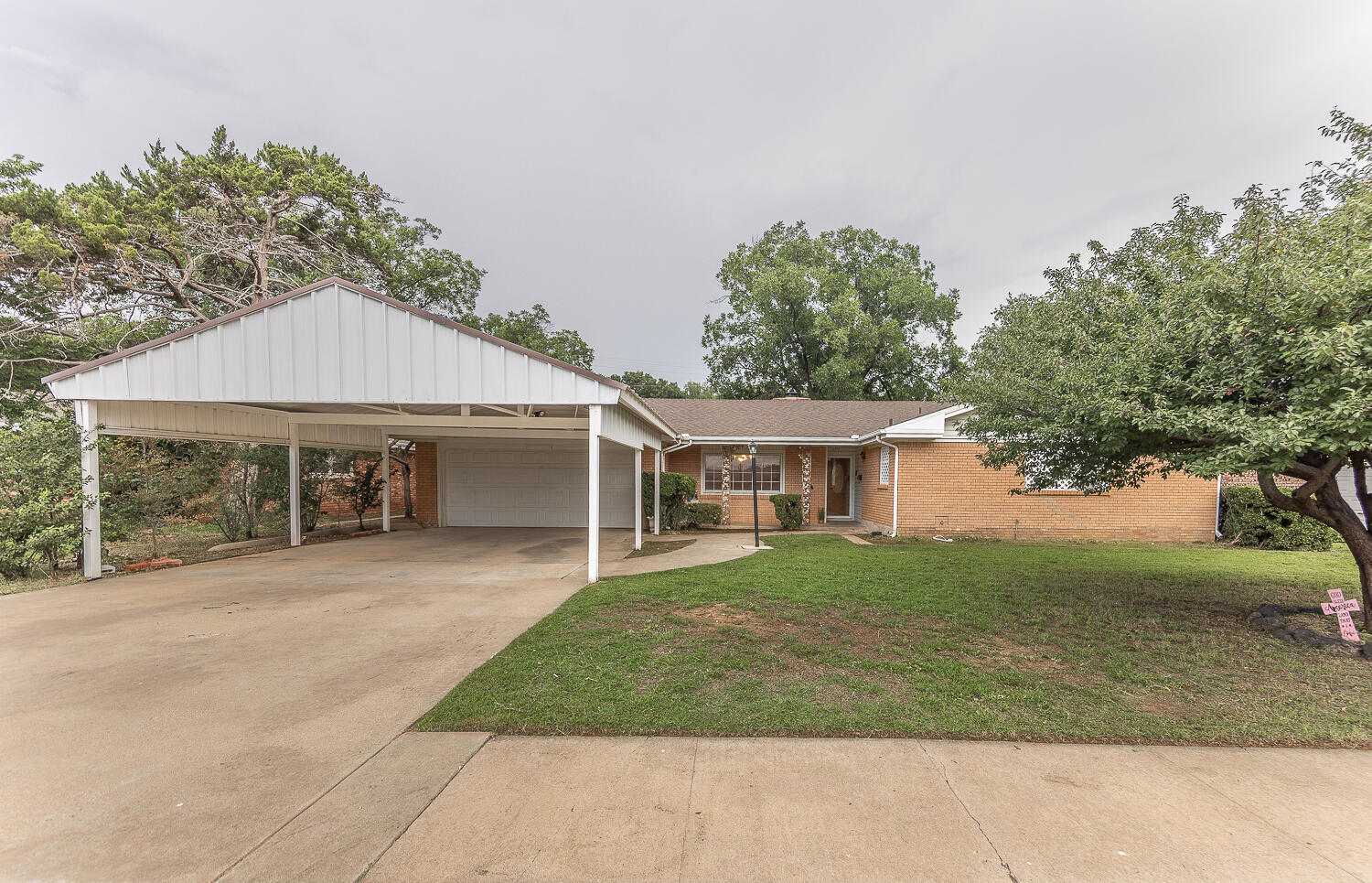 Property Photo: 2310 61st Street TX 79412