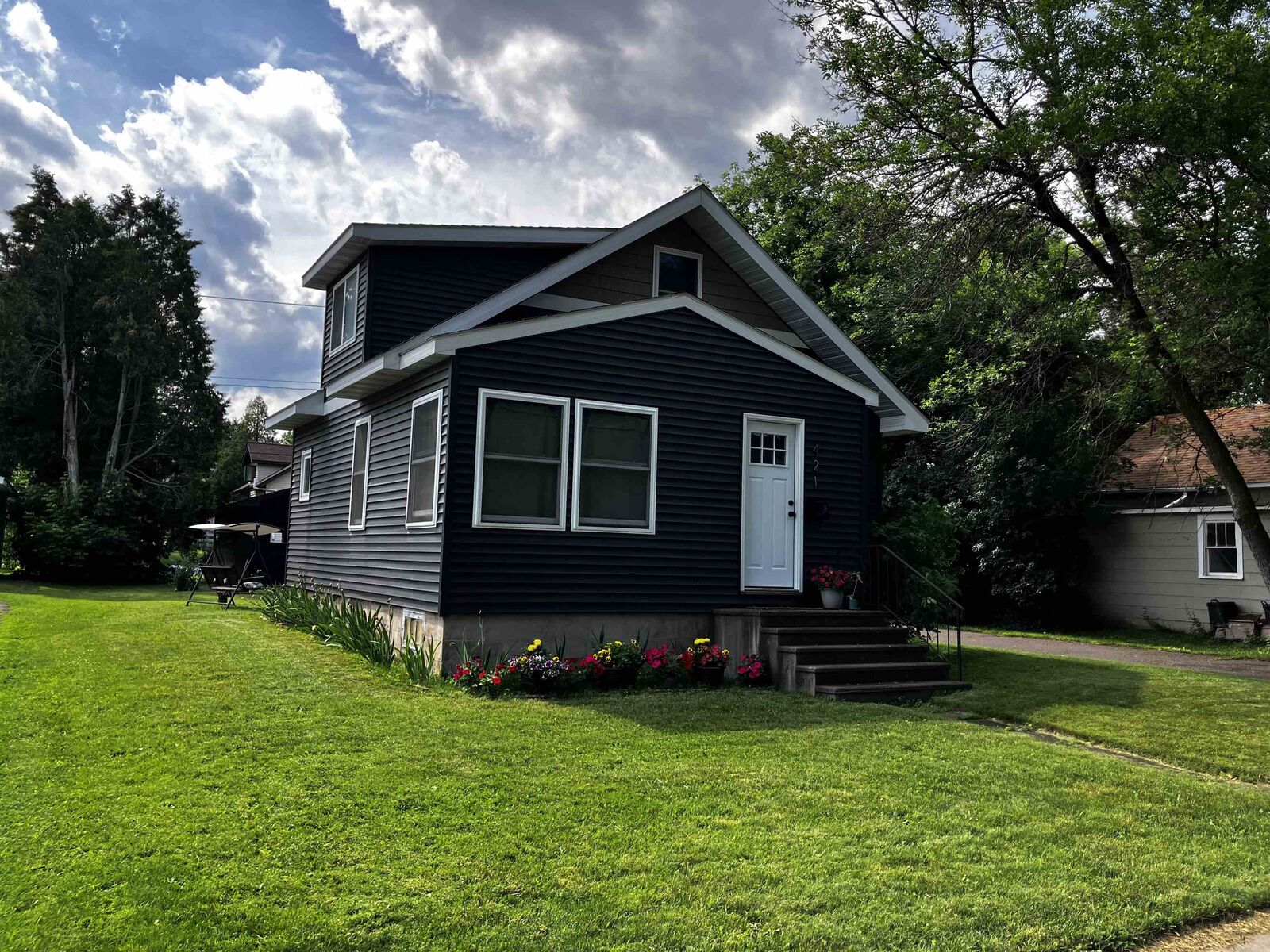 Property Photo:  421 8th St  MN 55720 