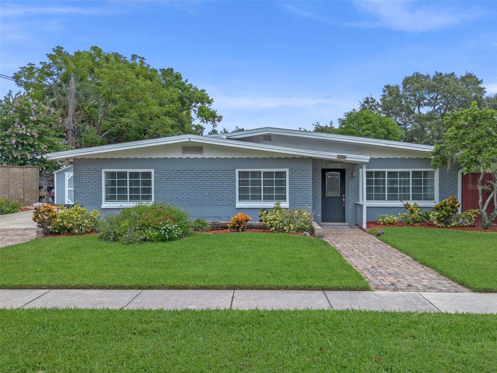 Property Photo: 1615 E Harding Street FL 32806