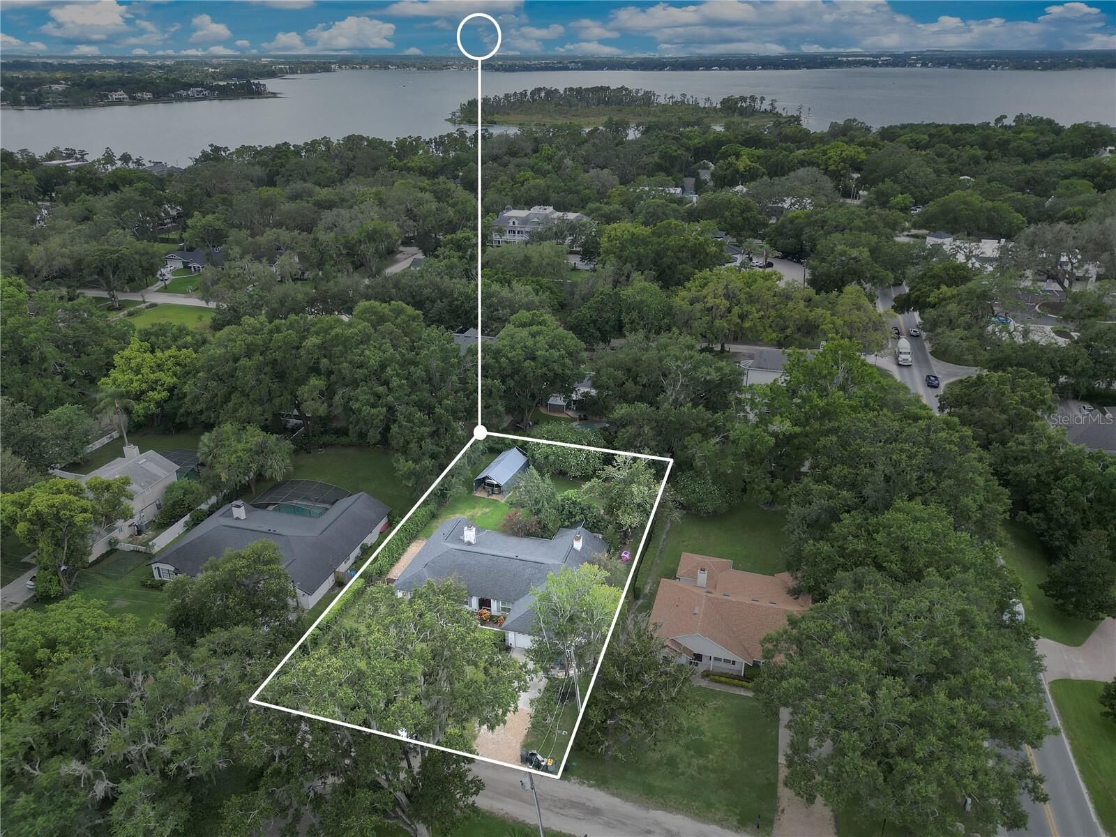 Property Photo:  616 Magnolia Street  FL 34786 