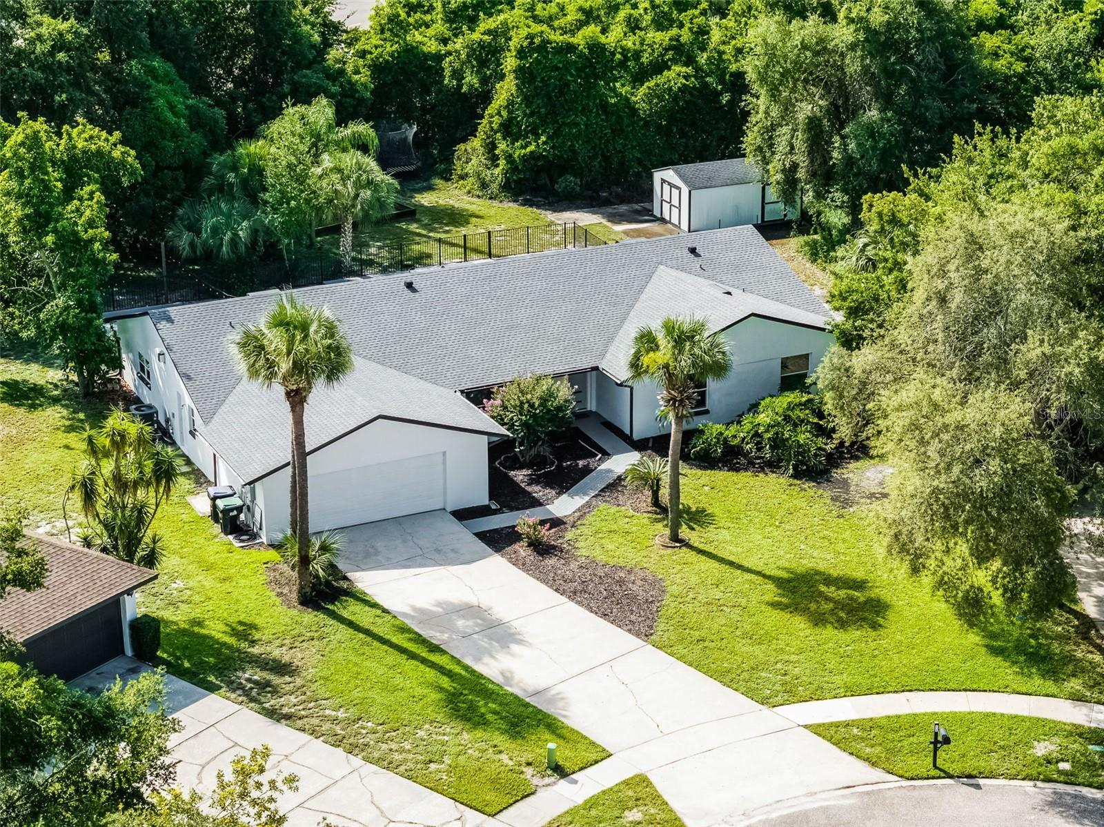 Property Photo:  8908 Turnberry Court  FL 32819 