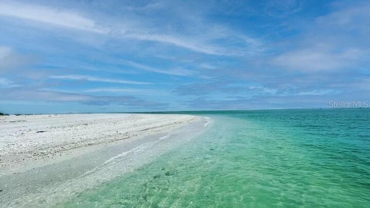 Property Photo:  13403 High Springs Avenue  FL 33981 