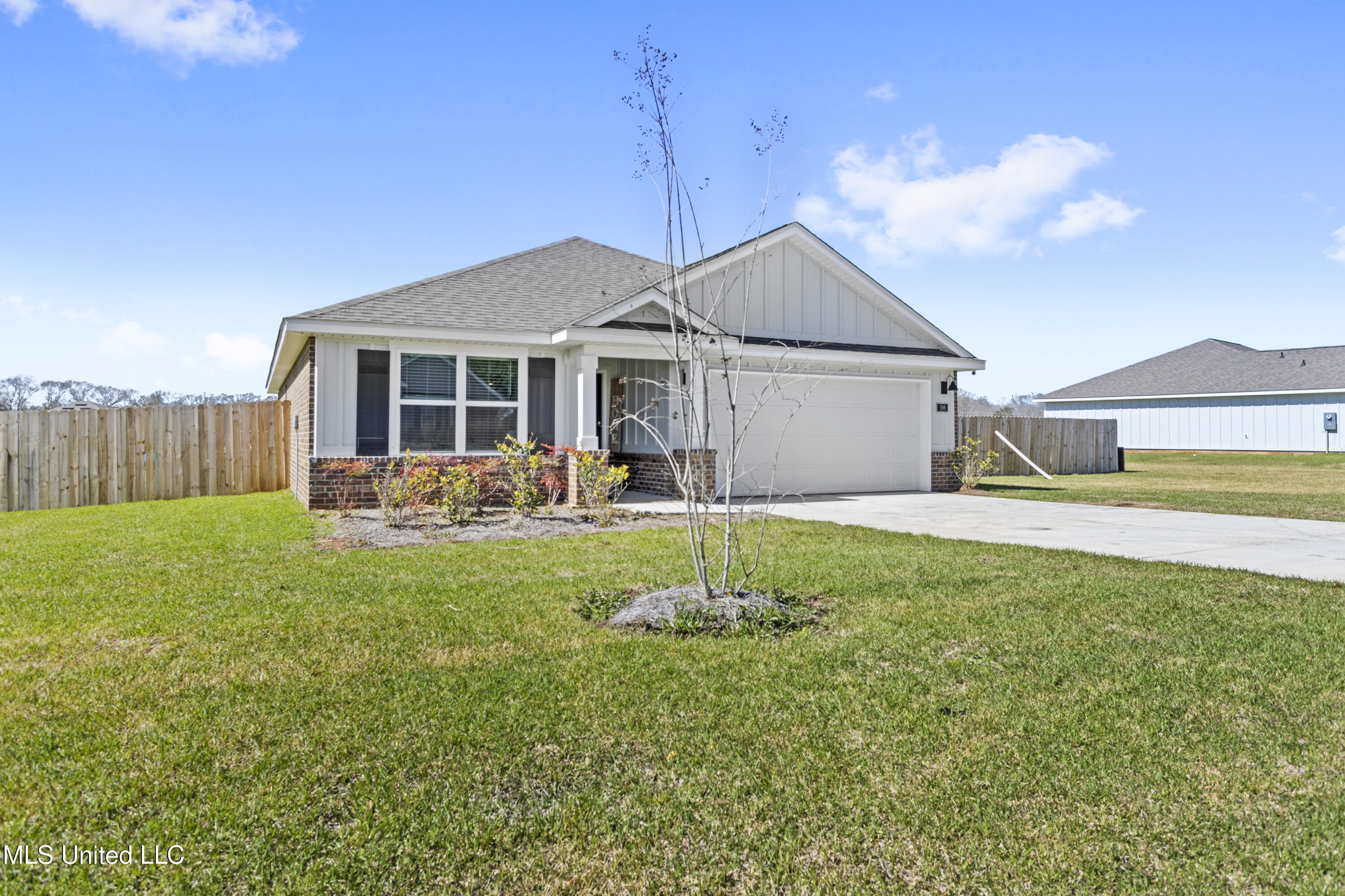 Property Photo: 196 Mill Court MS 39452