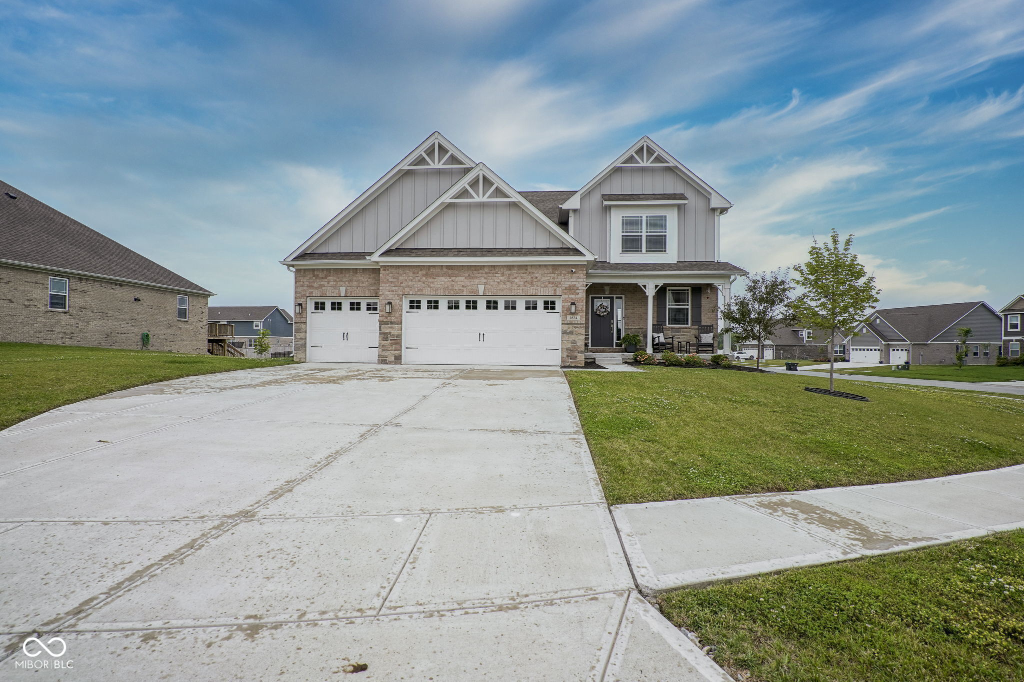 Property Photo:  1634 Pelham Drive  IN 46143 