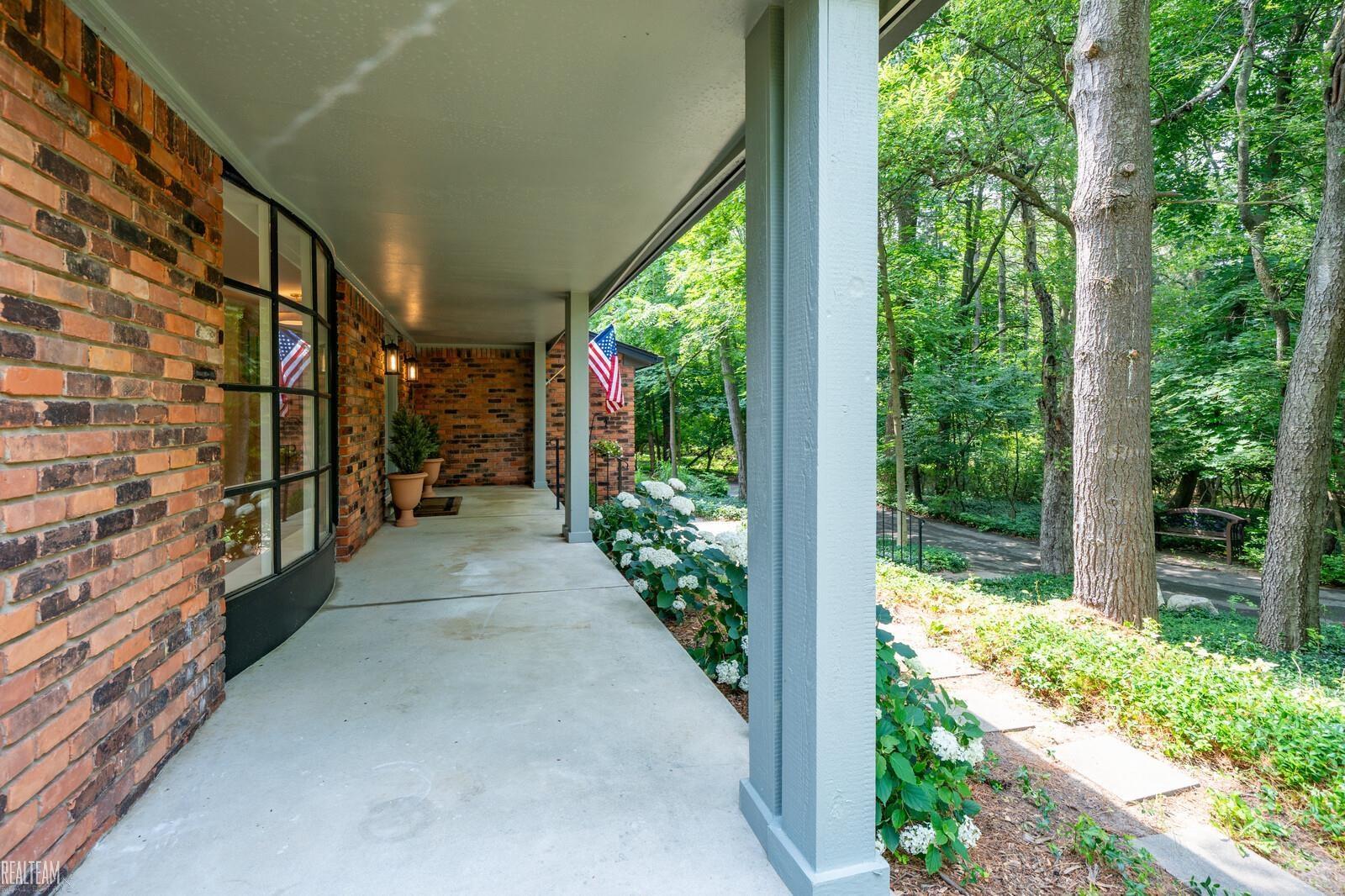 Property Photo: 11126 Jonathan Lane MI 48065