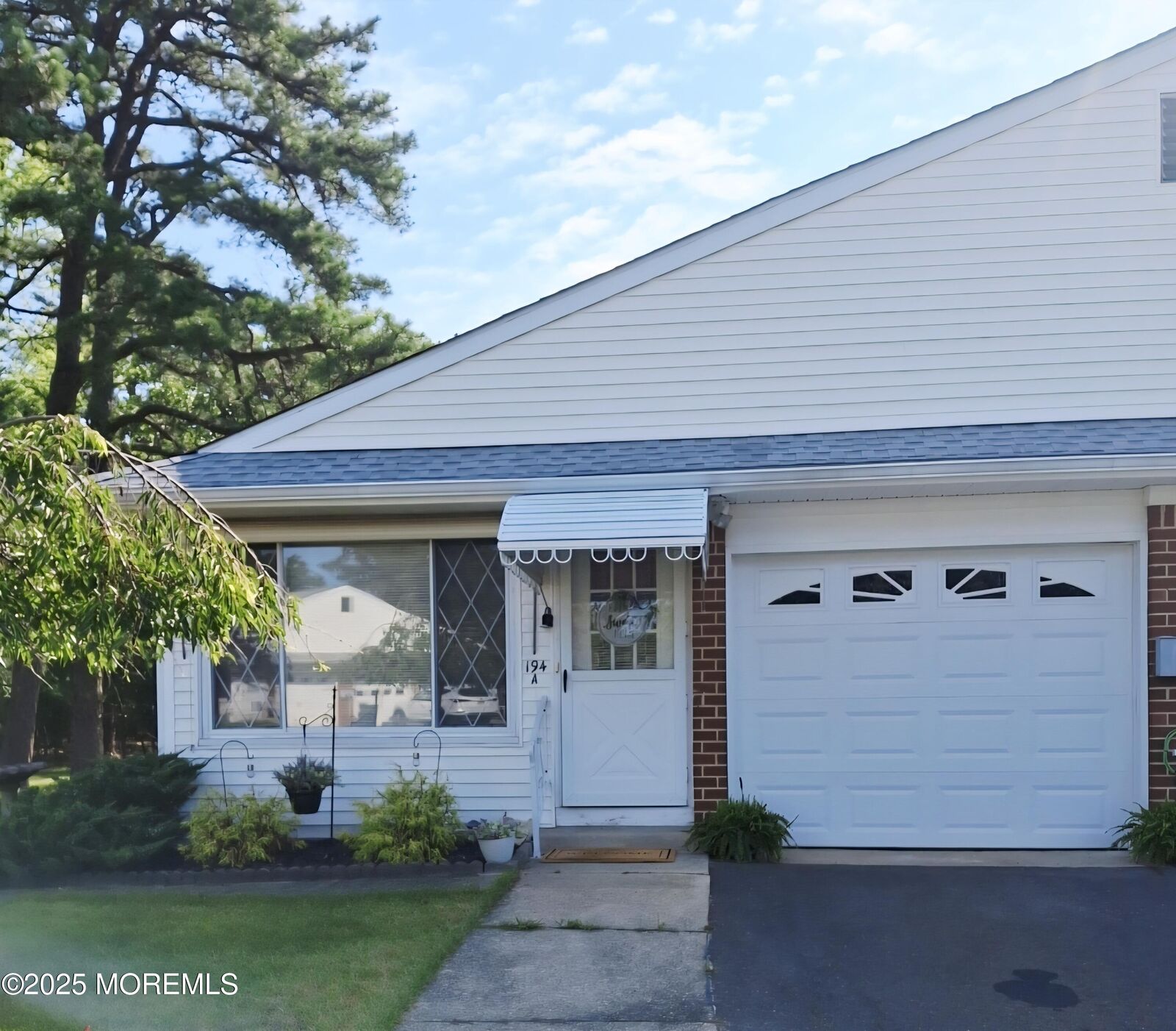 Property Photo:  194 Laurel Drive  NJ 08759 