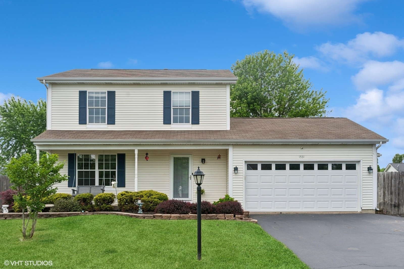 Property Photo: 1531 Southport Court IL 60099