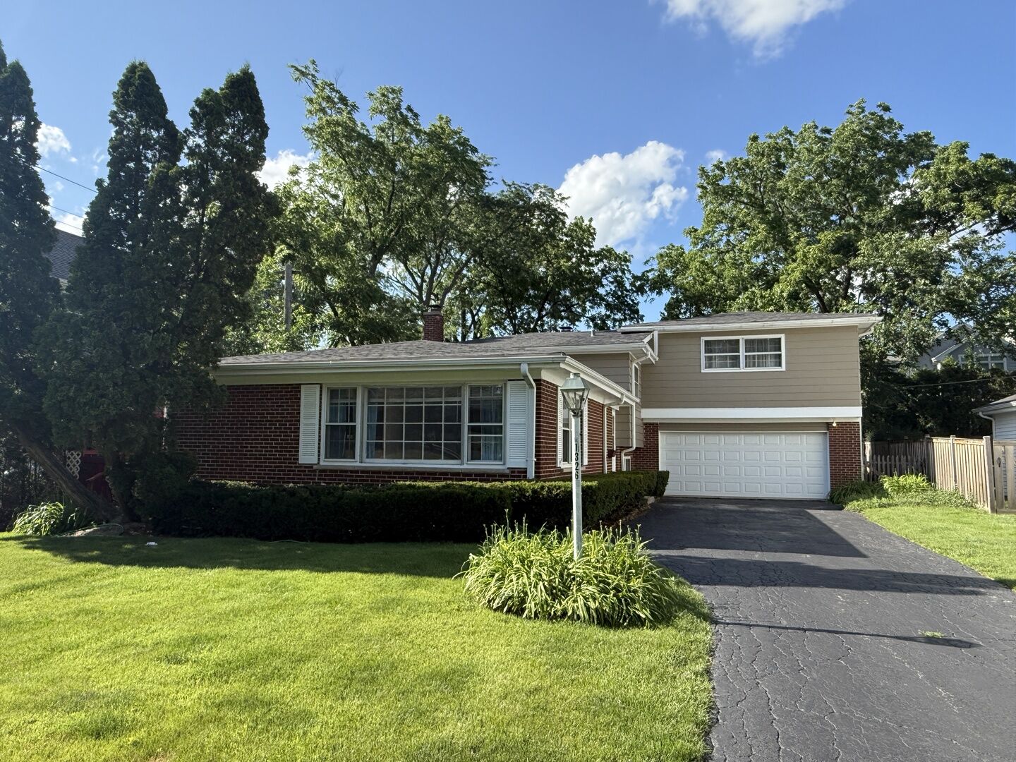 Property Photo:  1326 Meadow Lane  IL 60015 