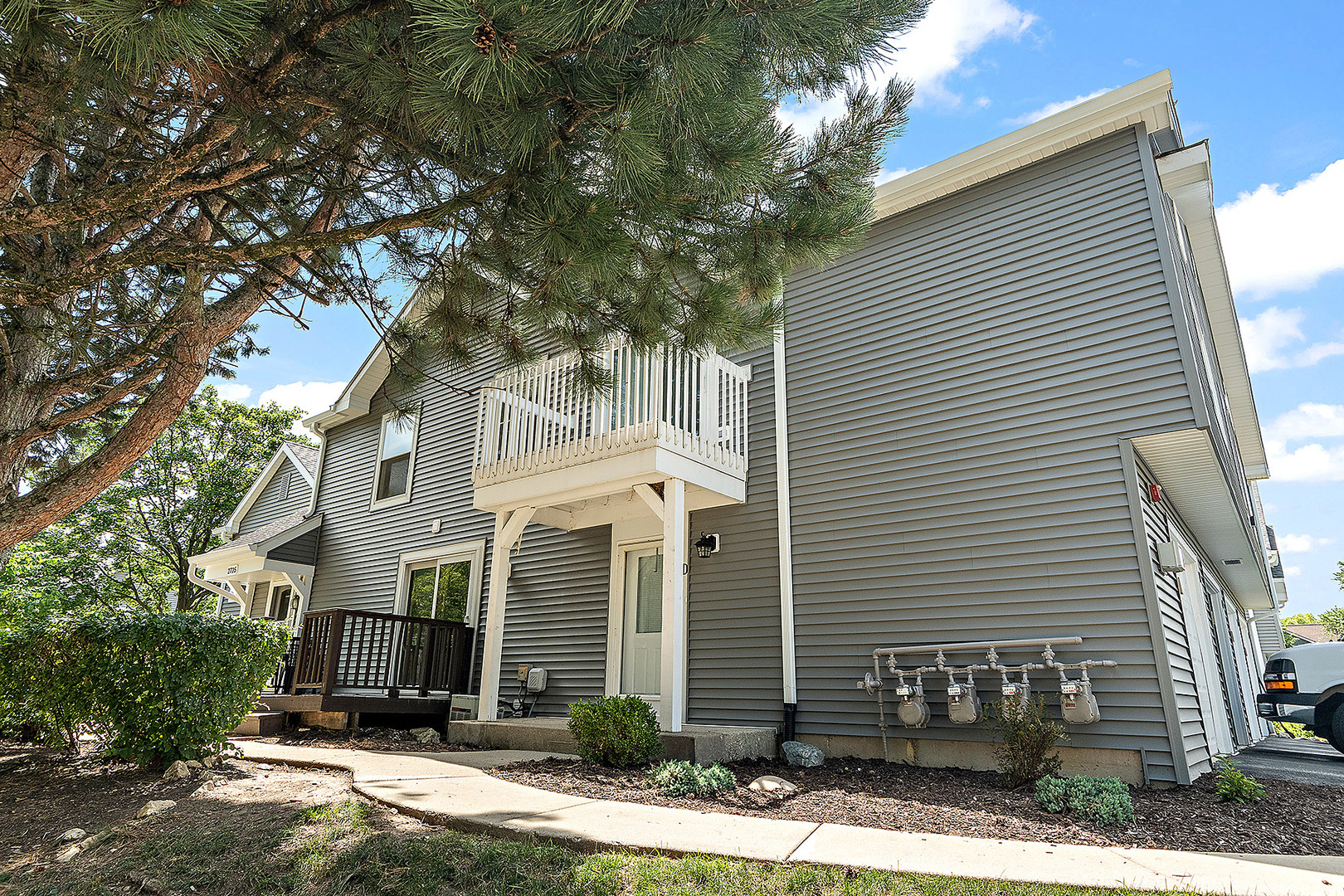 Property Photo: 2725 Weeping Willow Drive D IL 60532
