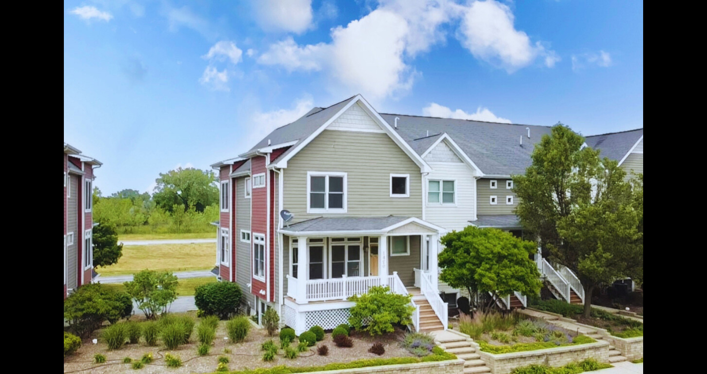Property Photo: 1420 Broadway Street 1420 IL 60406