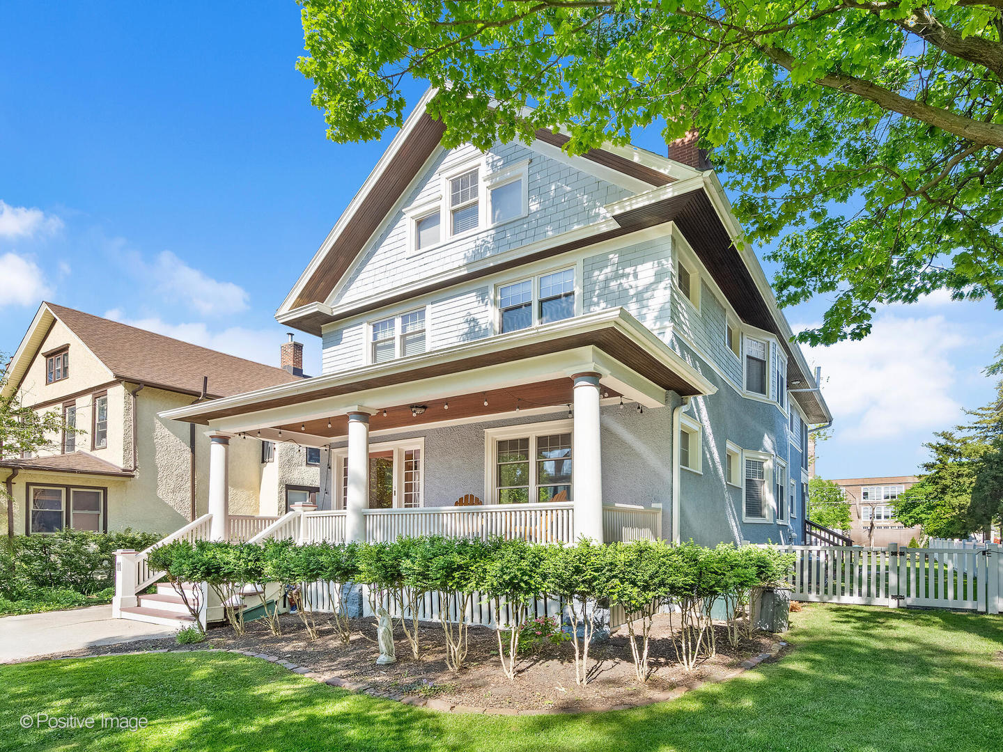 Property Photo: 11 S Catherine Avenue IL 60525