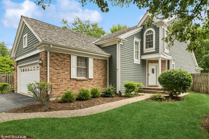 461 Park Barrington Drive  Barrington IL 60010 photo