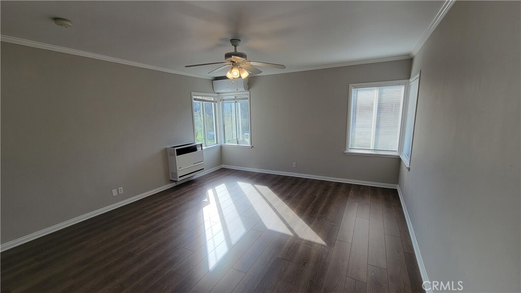 Property Photo: 254 Thorne Street CA 90042