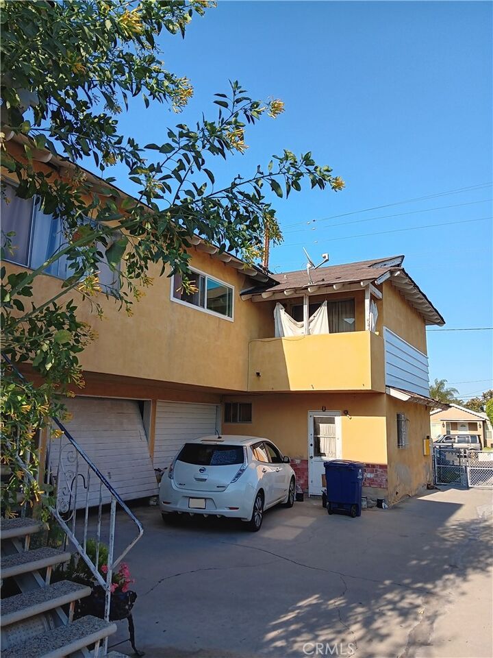 Property Photo: 10007 Otis Street CA 90280