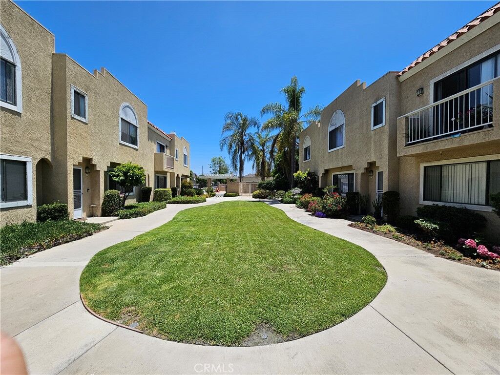 Property Photo:  13171 Newland Street 11  CA 92844 
