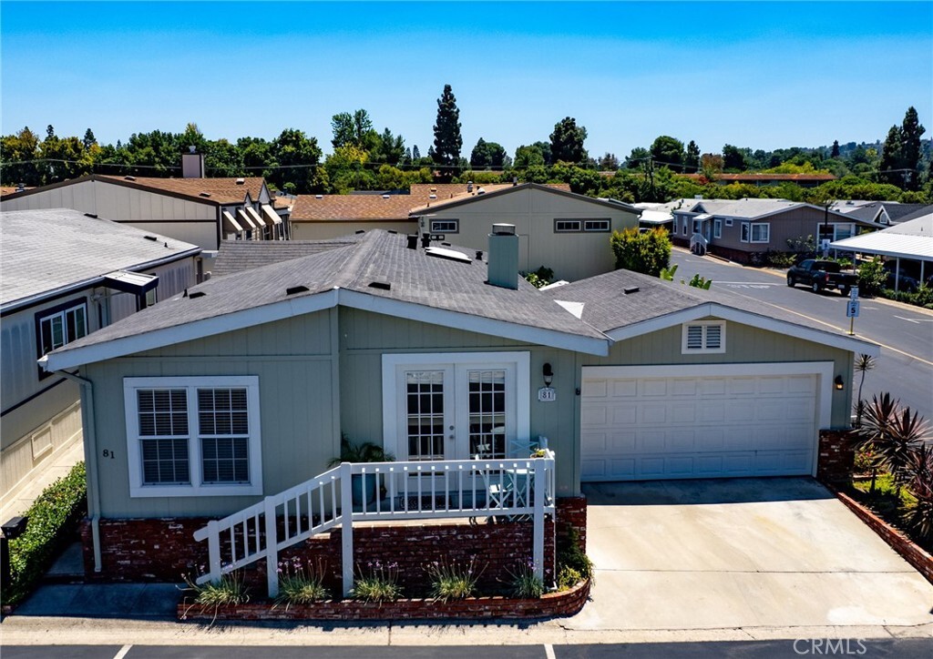 Property Photo:  23301 Ridge Route Drive 81  CA 92653 
