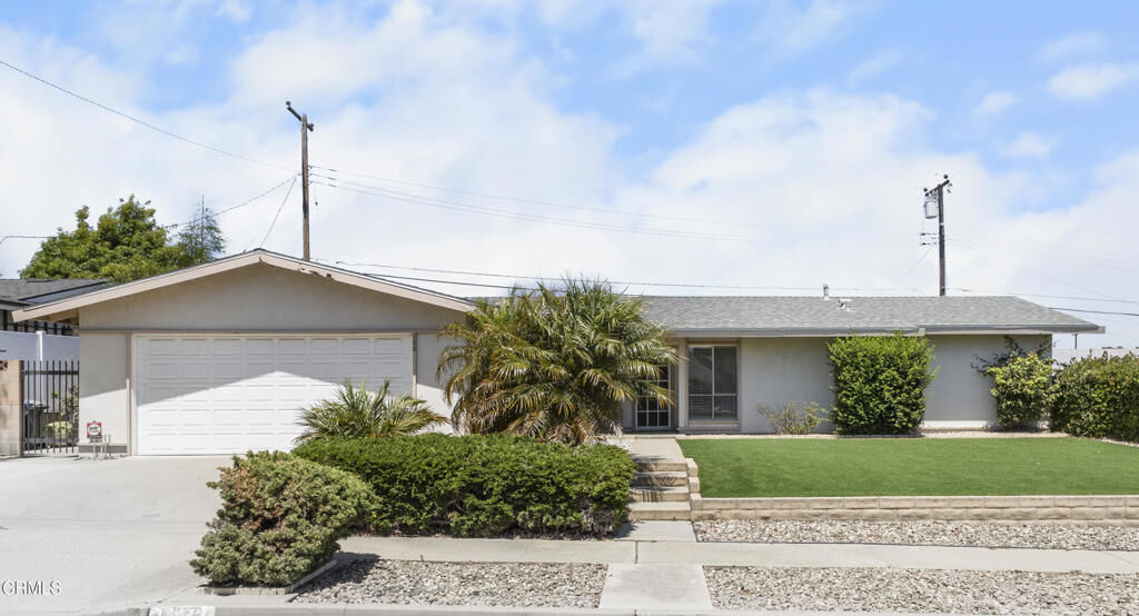 Property Photo:  152 Imperial Avenue  CA 93004 