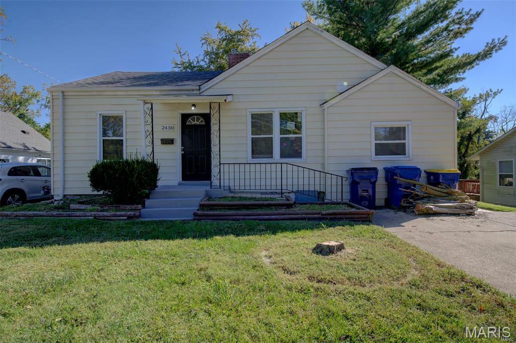 Property Photo: 2430 Prouhet Avenue MO 63114