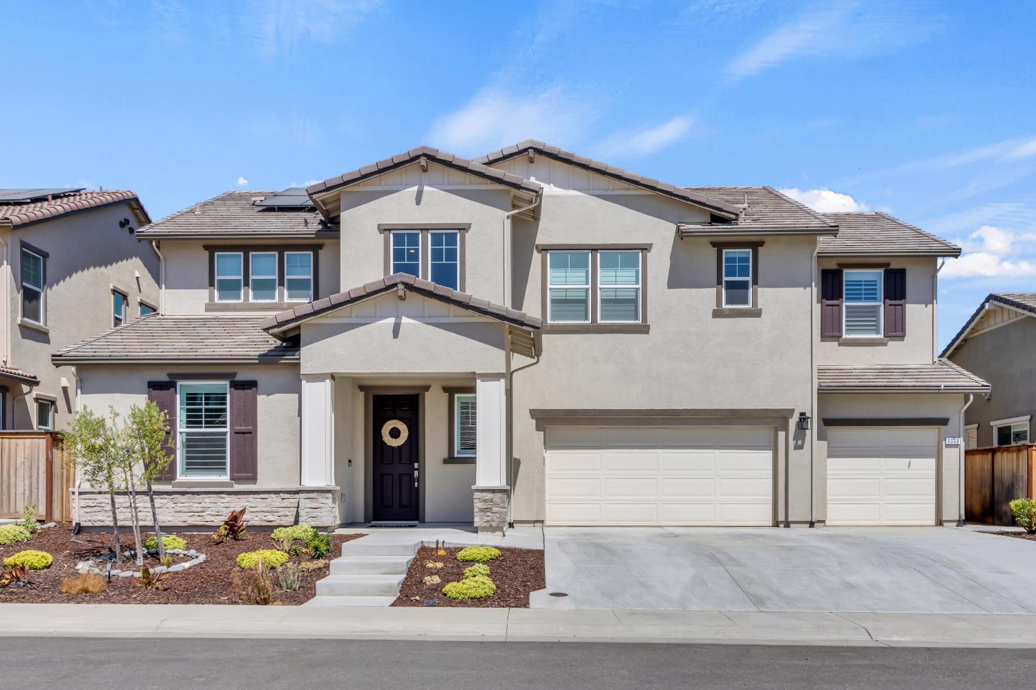 5048 Super Moon Way  Roseville CA 95747 photo