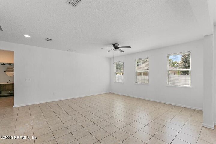 Property Photo:  1415 Lantern Light Trail  FL 32068