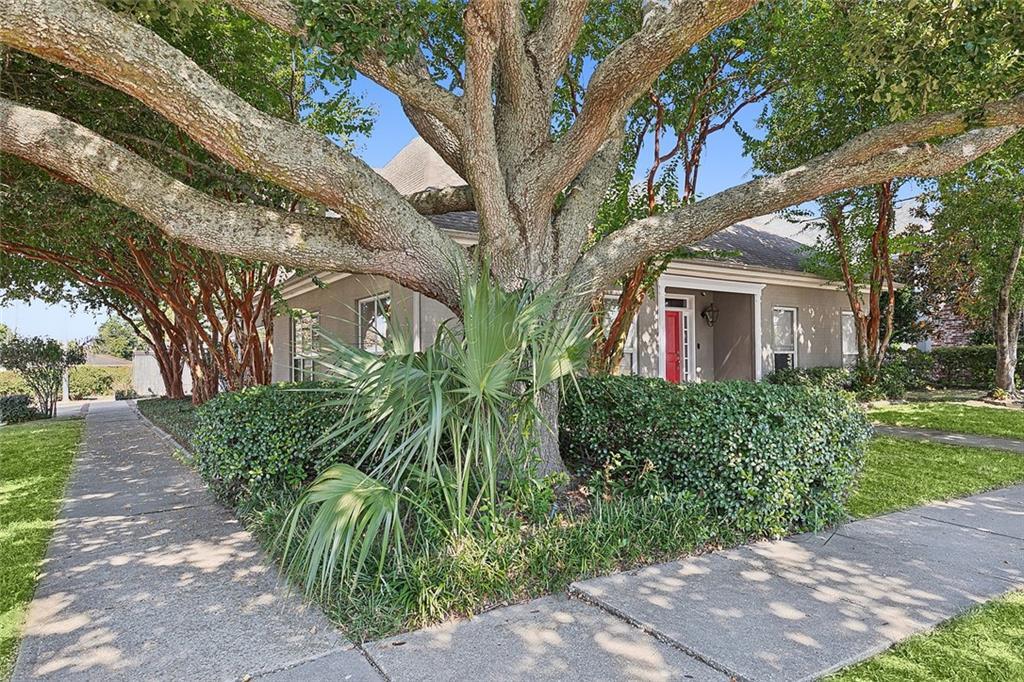 Property Photo: 612 Hesper Avenue LA 70005