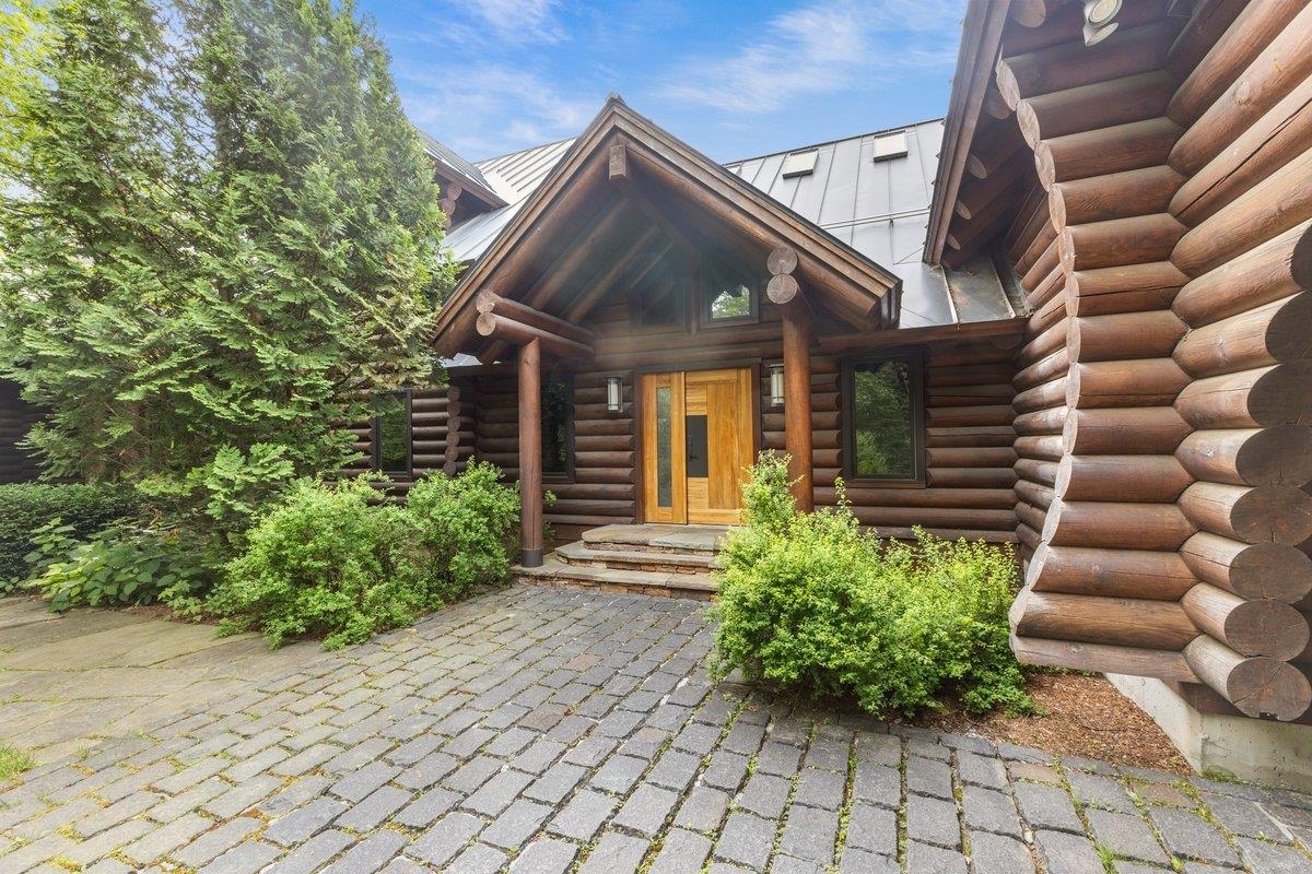 Property Photo: 89 Rocky Mountain Lane VT 05461