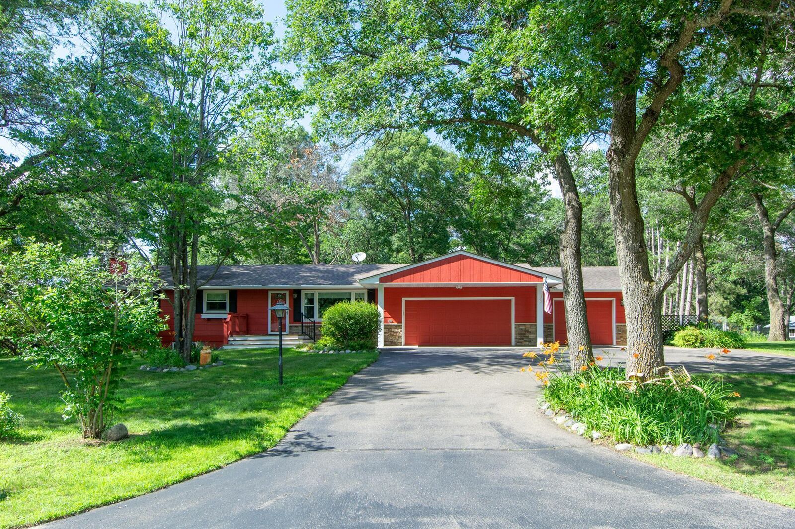 Property Photo:  4940 Oak Street  MN 56425 