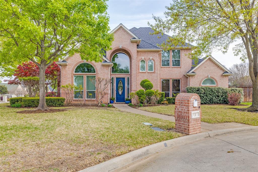 Property Photo:  5 Pamela Court  TX 76063 