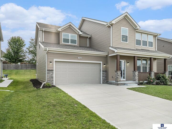 Property Photo: 7508 S 185th Street NE 68136