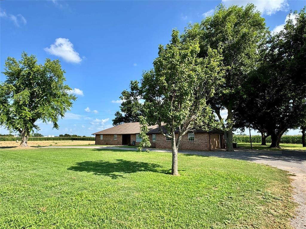 Property Photo: 1383 County Road 1373 OK 73018