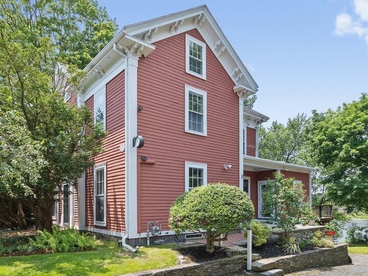 Property Photo:  85 Crescent Street  MA 02453 