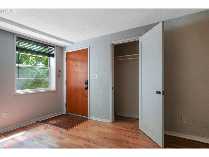 Property Photo: 2025 SE Caruthers St 24 OR 97214