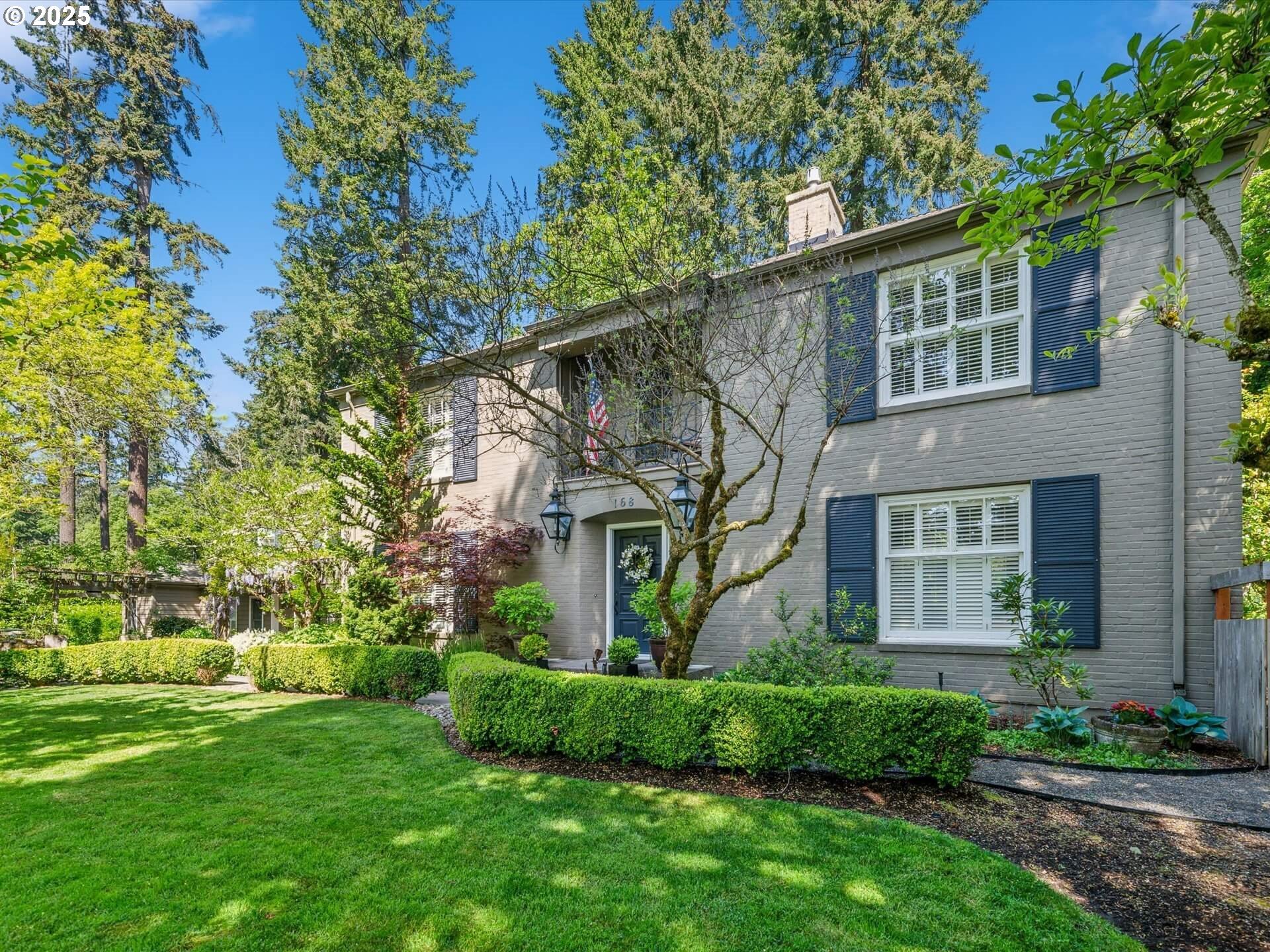 Property Photo: 168 Pine Valley Rd OR 97034