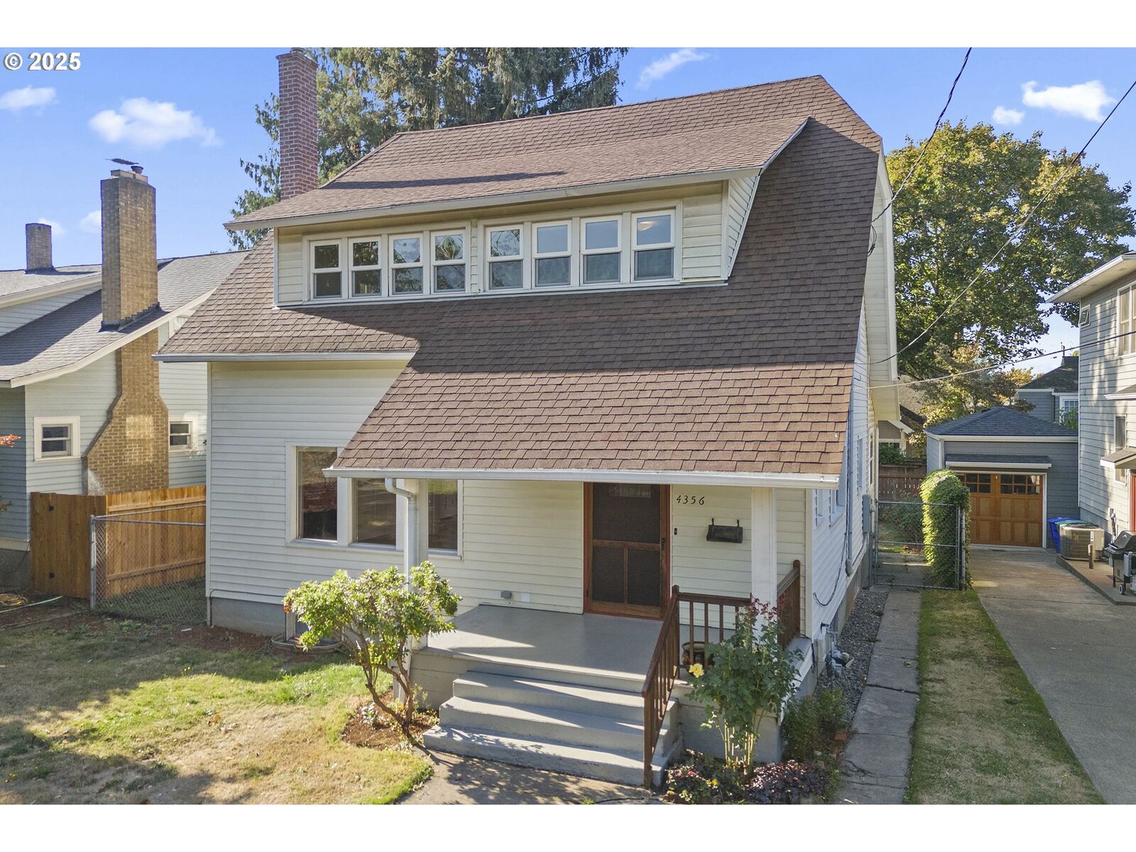 Property Photo: 4356 NE Davis St OR 97213