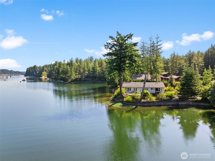 Property Photo:  3143 E North Island Drive  WA 98584 