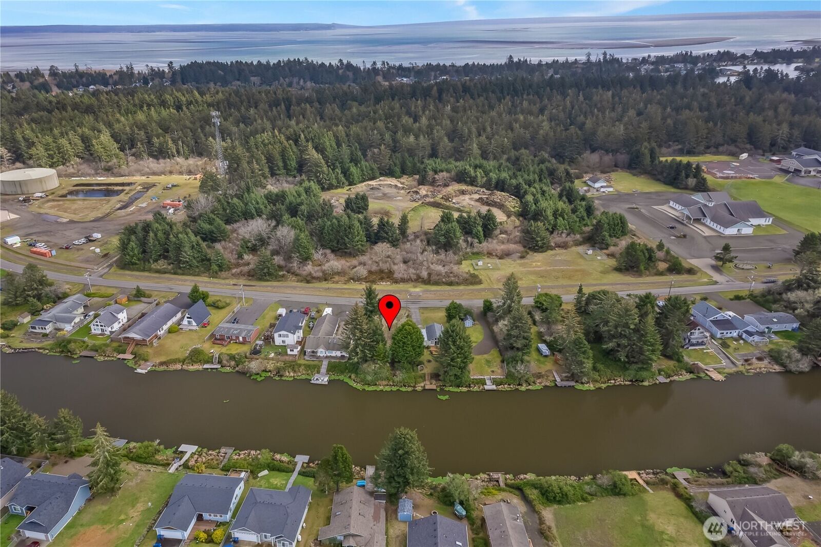 Property Photo:  205  Canal Drive SE  WA 98569 