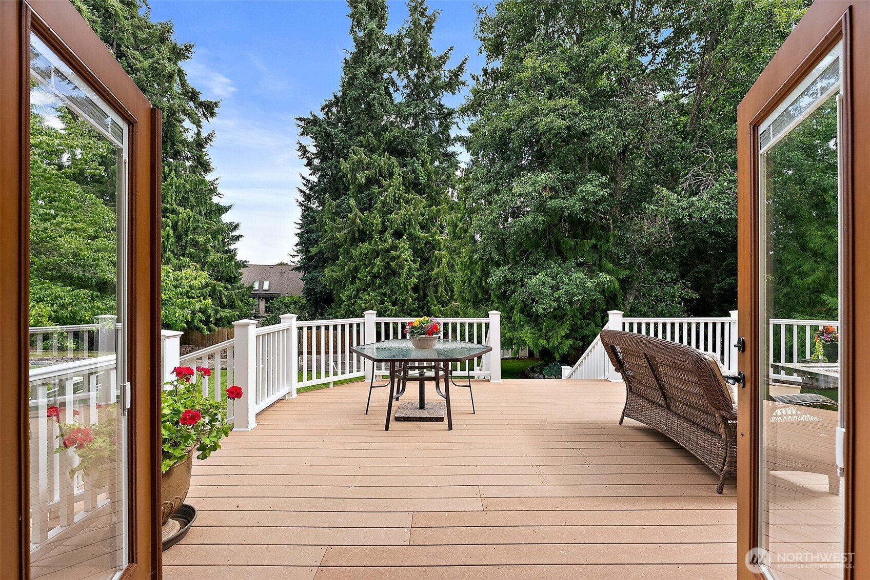 Property Photo: 14013 116th Avenue E WA 98374