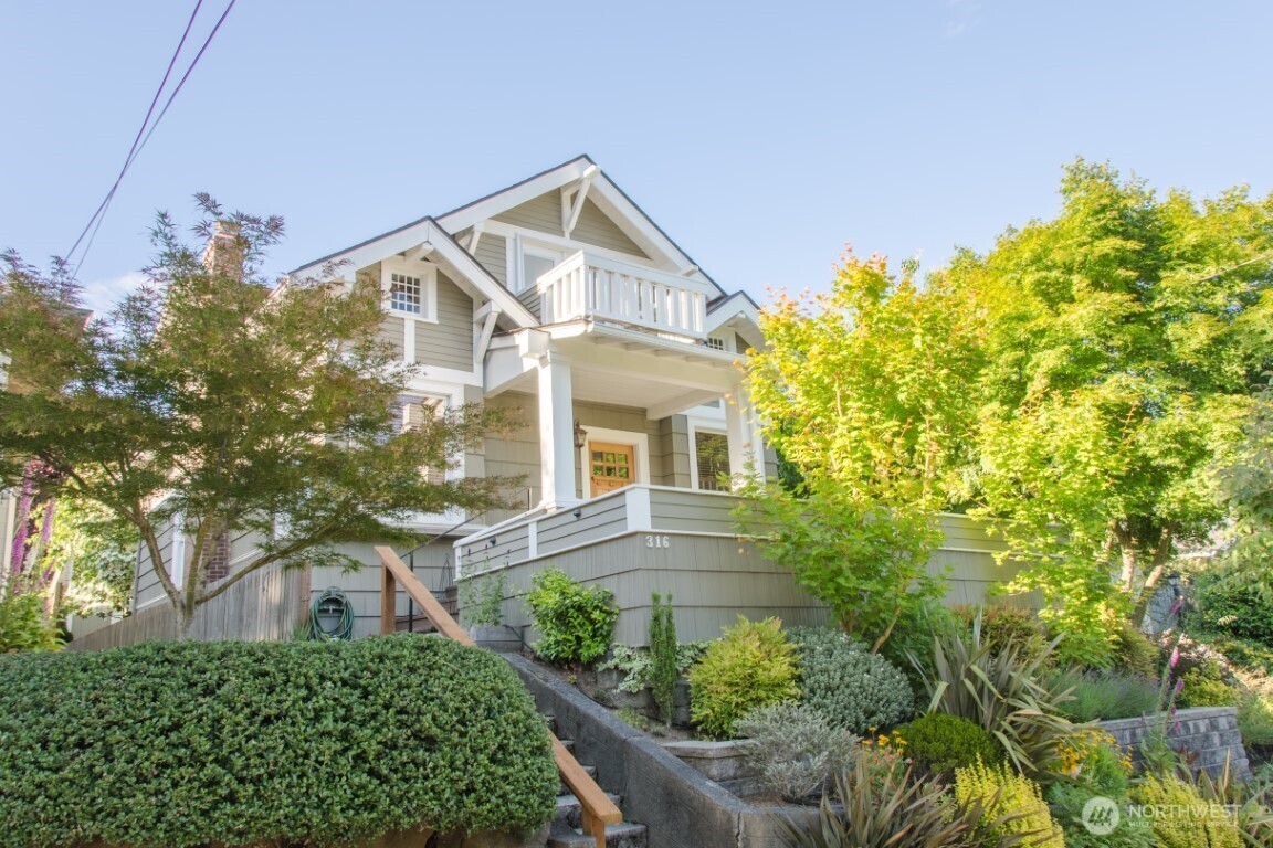 Property Photo: 316 N 73rd Street WA 98103