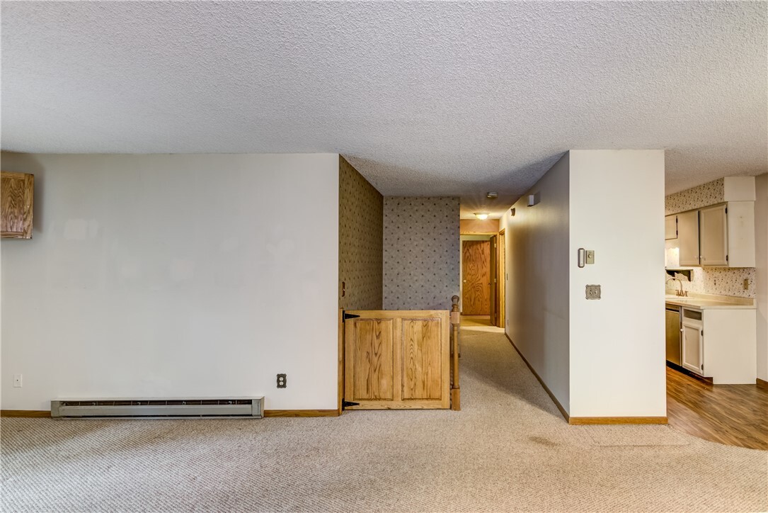 Property Photo:  911 Woodglen Court  WI 54720 