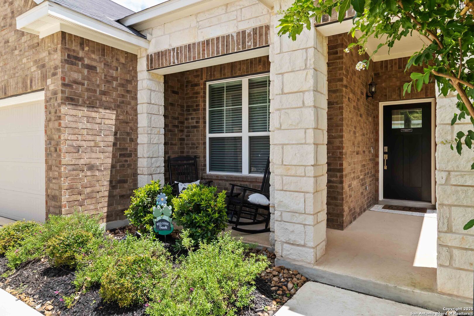 Property Photo: 5618 Holly Hollow TX 78266