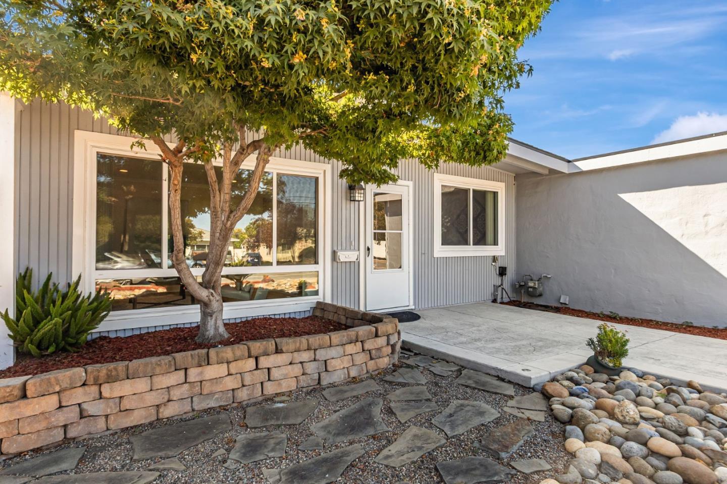 Property Photo:  749 Borregas Avenue  CA 94085 