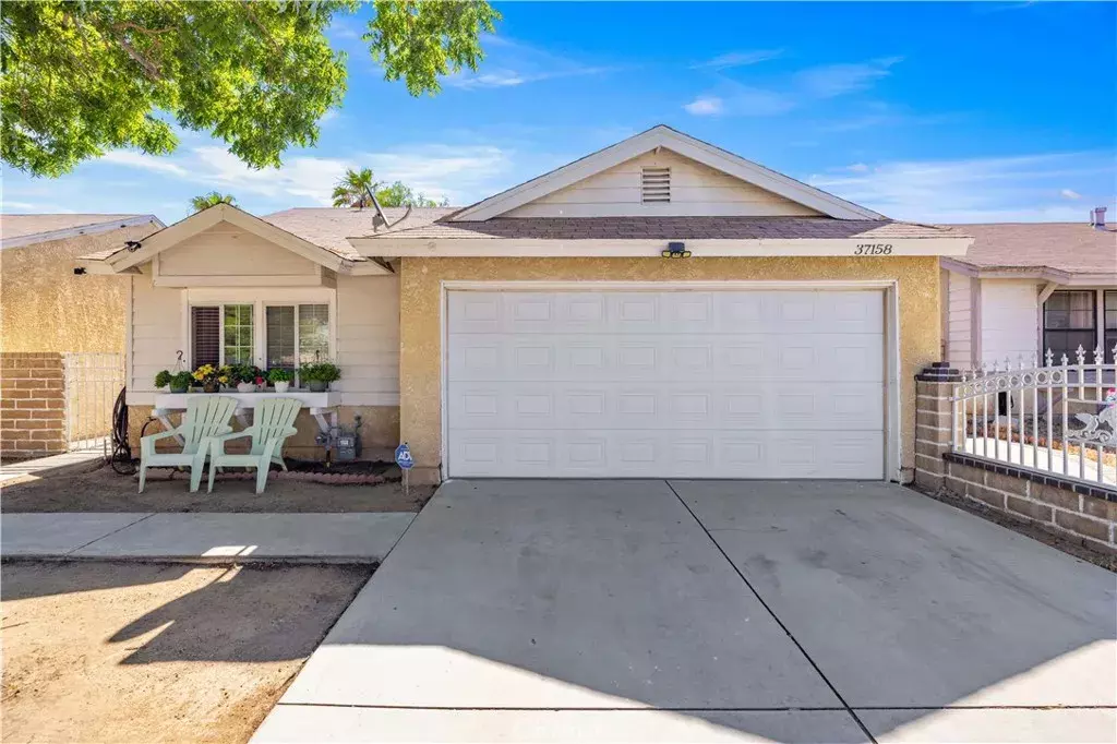 Property Photo: 37158 29th Street East CA 93550