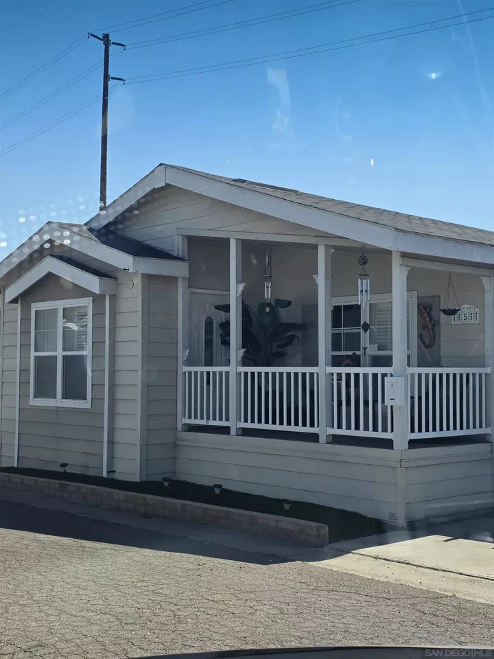 Property Photo:  121 Orange Ave Spc 5  CA 91911