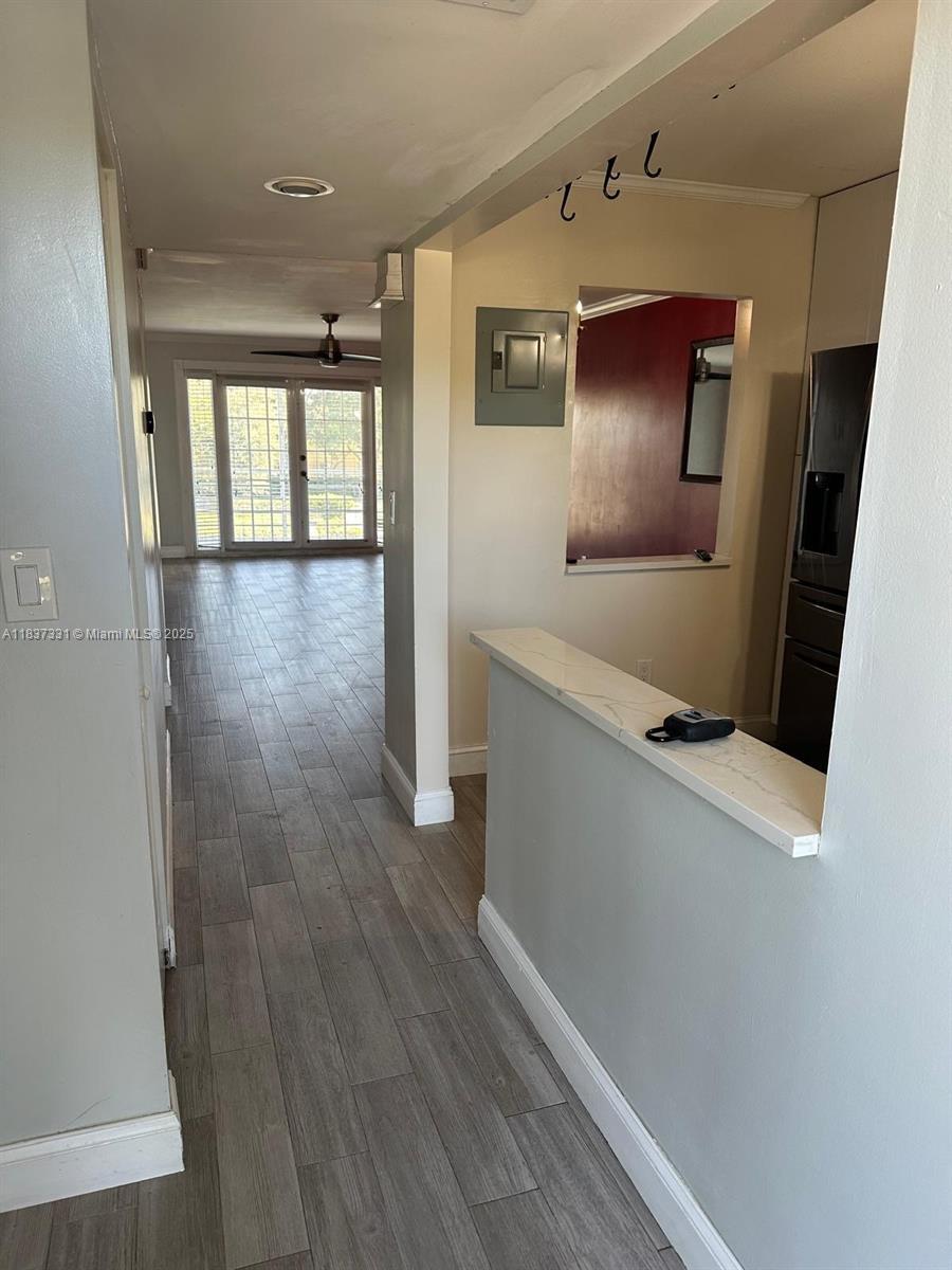 Property Photo: 661 N University Dr 1-201 FL 33024