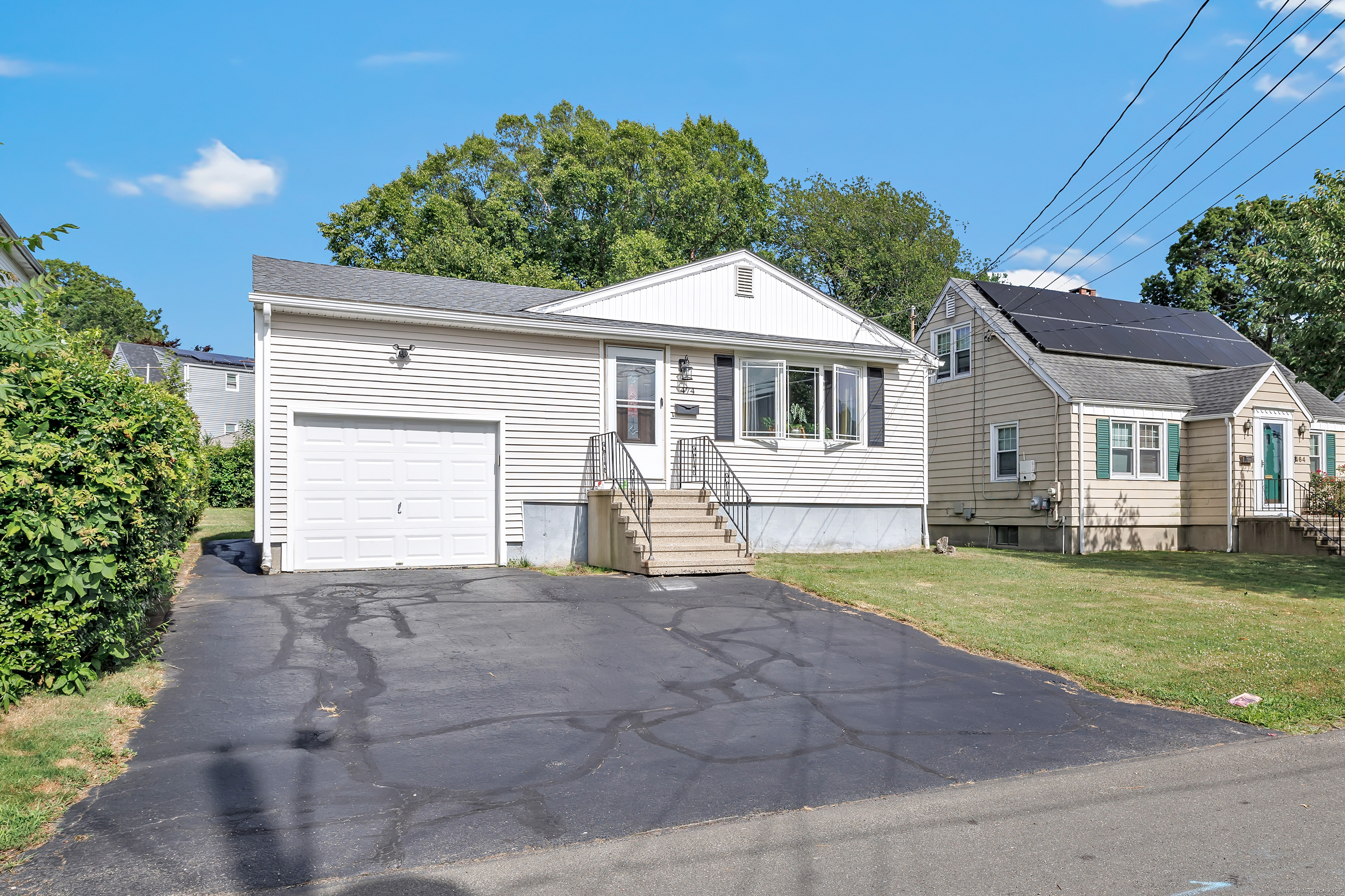 Property Photo: 474 Franklin Avenue CT 06614