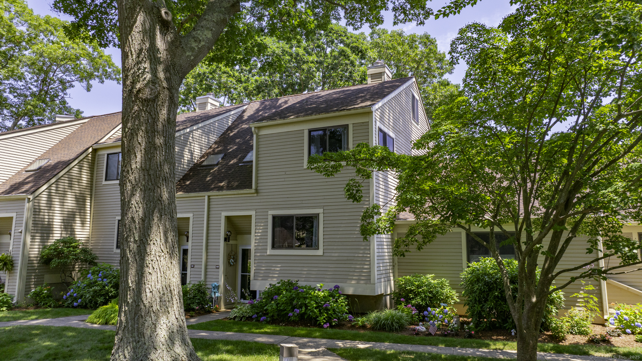 Property Photo:  143 Sandy Point Road 143  CT 06475 